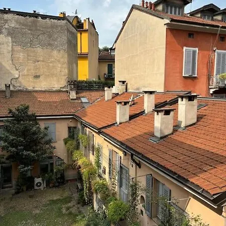 Casatania Corso Appartement Milan