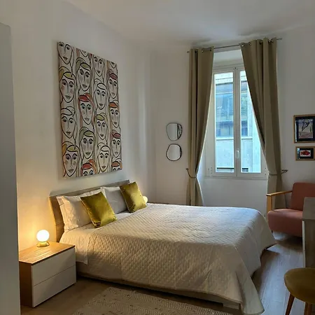 Casatania Corso Appartement Milan