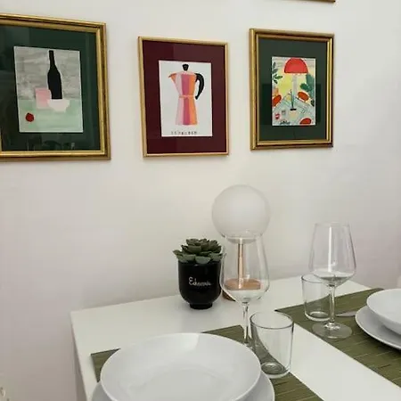 Casatania Corso * Milan
